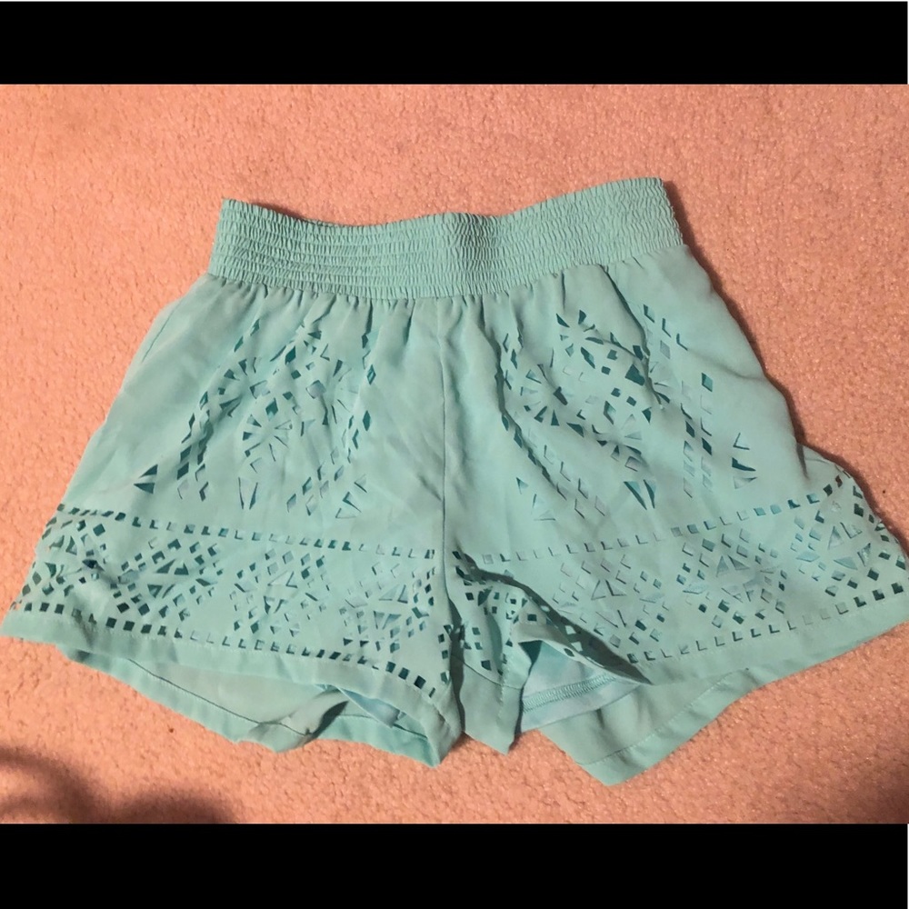 BRAND NEW BOUTIQUE SHORTS